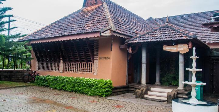 Pagoda Resorts Alappuzha Buitenkant foto