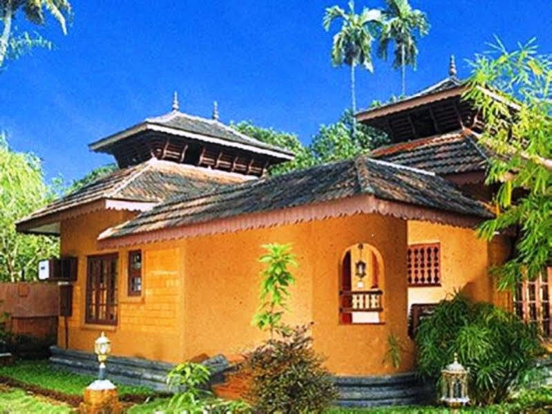 Pagoda Resorts Alappuzha Buitenkant foto
