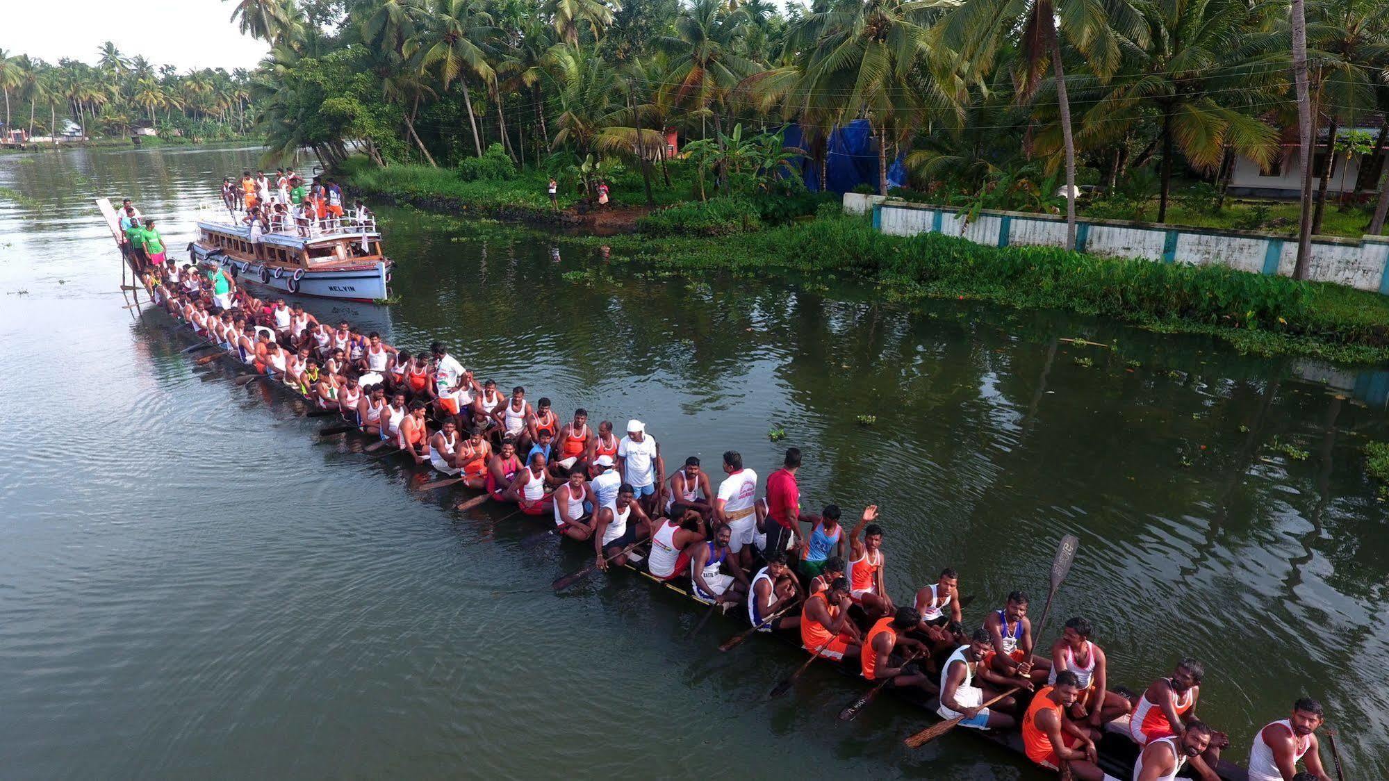 Pagoda Resorts Alappuzha Buitenkant foto